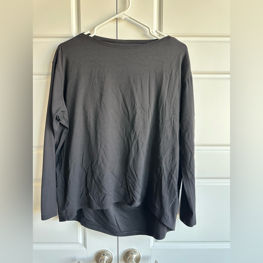 Lululemon size 6 womens casual longsleeve